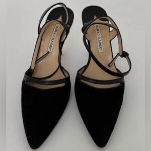 Manolo Blahnik Satin Crystal Embellishments Slingback Pumps Size 38